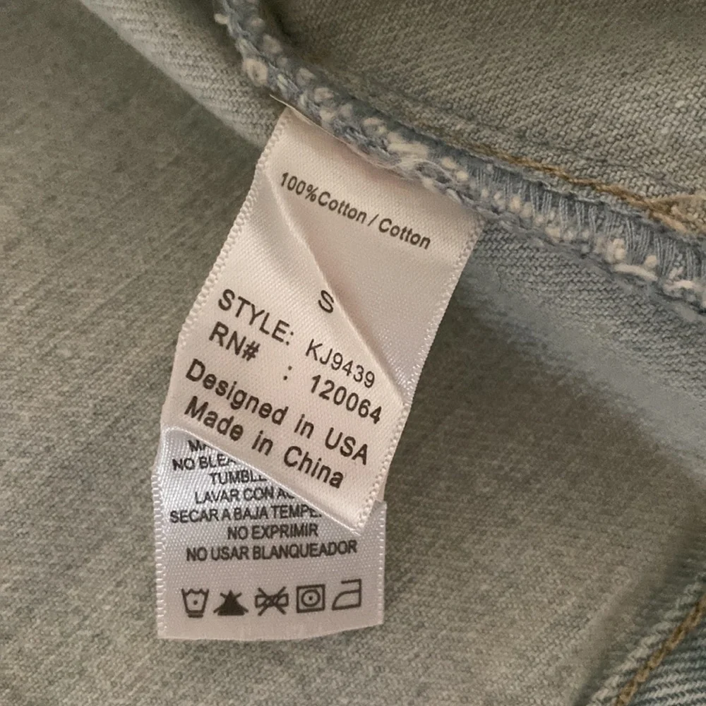 Denim jacket - Picture 3 of 4